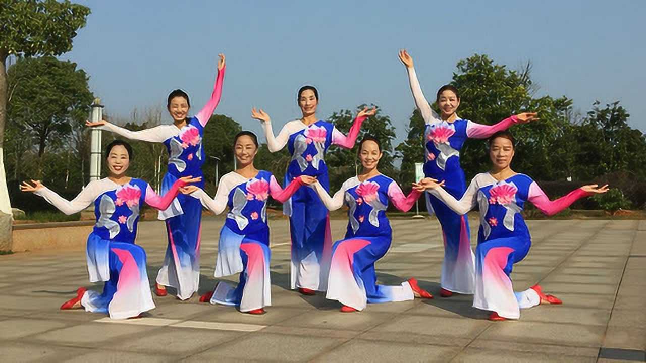 春英广场舞《江南情》_腾讯视频