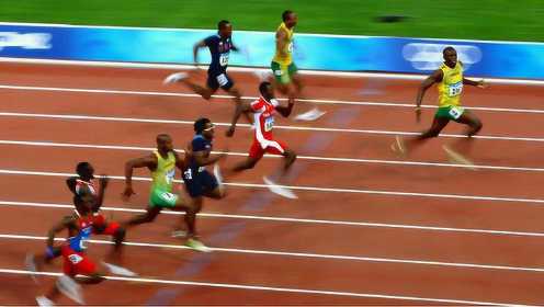 博尔特回头望月狂破记录 2008北京奥运会男子100米决赛