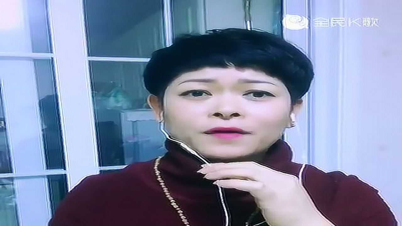 成熟美女一首歌在飞唱的太棒了这唱功比肩原唱啊