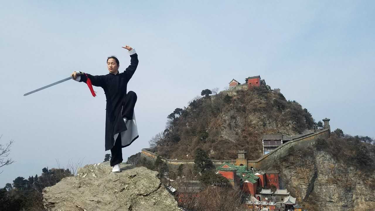 流传千年的剑法武当七星剑如行云流水招式漂亮武当上乘剑法