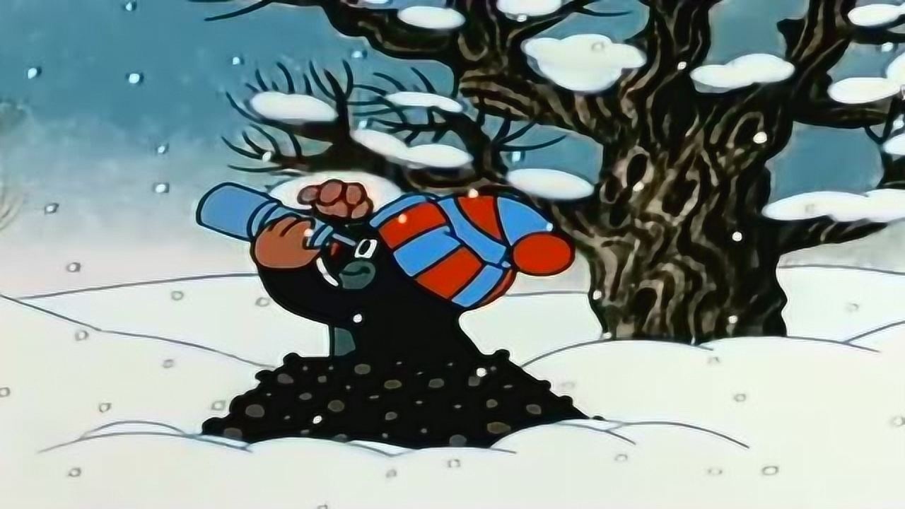 鼹鼠的故事下雪了小鼹鼠和雪人又见面拥抱在一起