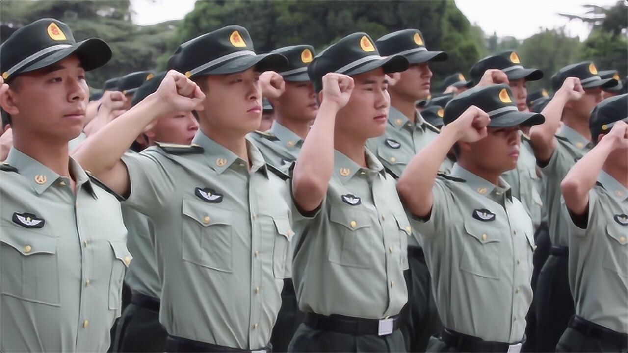 陆军工程大学2018级学员入伍宣誓
