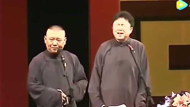 郭德纲表演崇祯皇帝让谦哥演太监于谦说我零件全着呢,让我演太监!