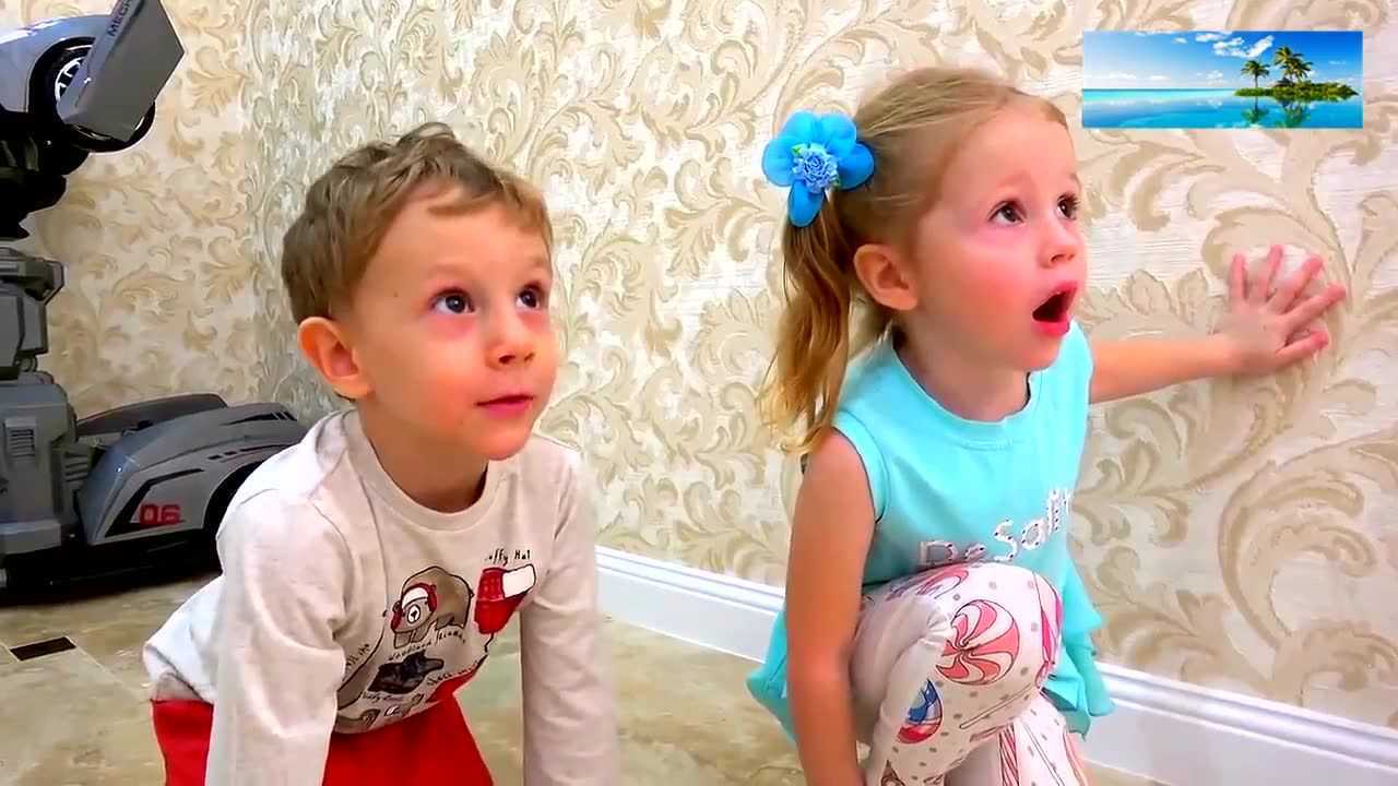 小男孩和小女孩玩轮盘游戏,小正太变成了彩虹脸,小萝莉变小了