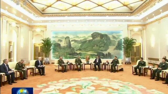 习近平会见俄罗斯国防部长