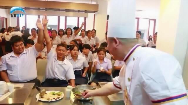 孔敬大学孔子学院举办“中国厨房”美食文化节