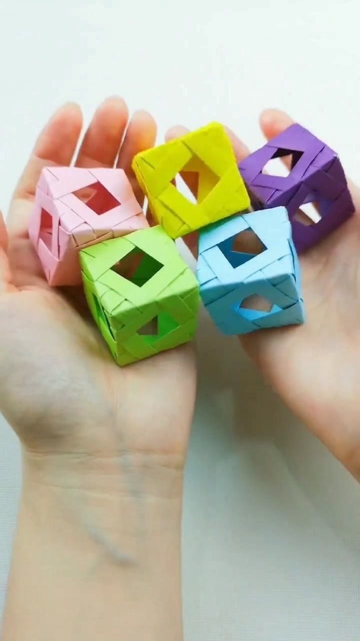 手工折纸魔方!