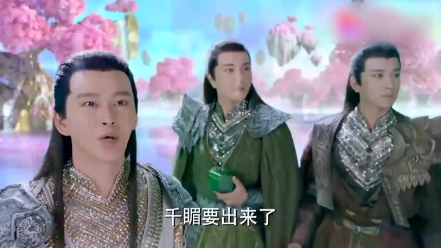 火王之破晓之战:千媚成年选择性别,出来之后的造型太美了