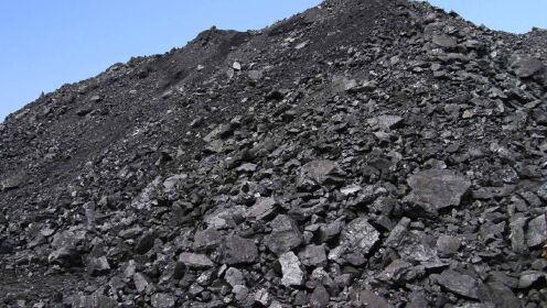 每年地球有几十亿吨煤被燃烧掉，那地球的重量在下降吗？