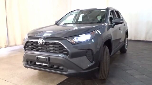 2019款丰田荣放RAV4 造型霸气 看过内饰和空间 果断放弃CRV