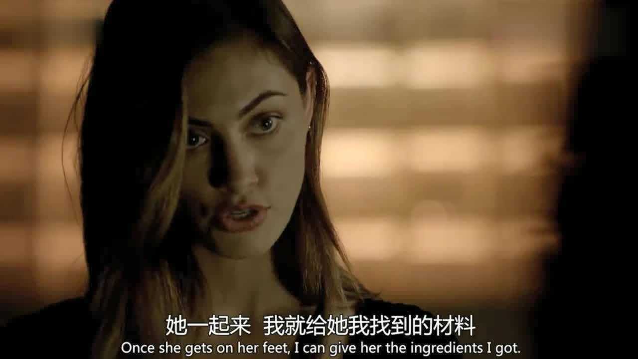 初代吸血鬼狼女海莉抓了基琳想要她的毒液唤醒大k的姐姐