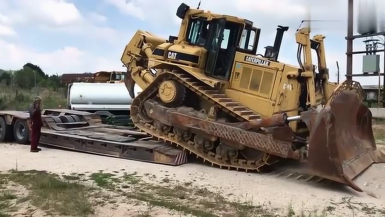 卡特d8r推土机上板这是可怕的技术活