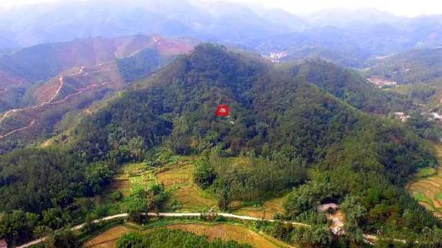 风水大师寻龙点穴,广西博白的风水宝地“飞凤衔书”,山河气势磅礴!