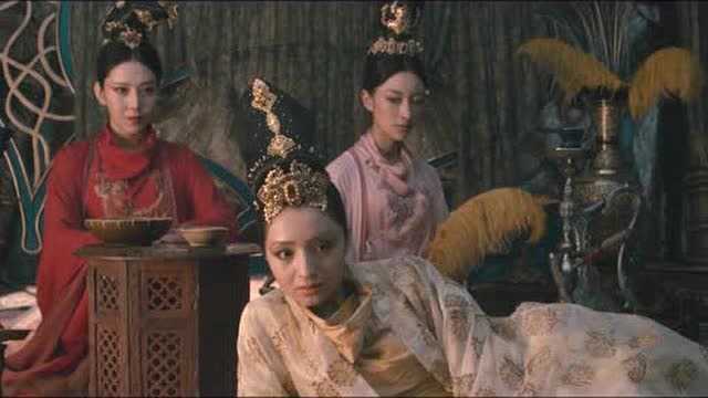 美女露出妖身,太丑了,真可惜