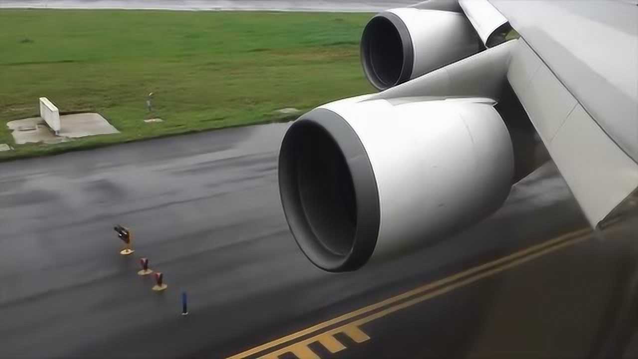 波音747-400大型飞机！反推力令人振奋_腾讯视频