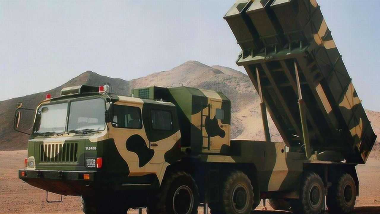 我国的70式火箭炮履带式自行火箭炮是怎样炼成的