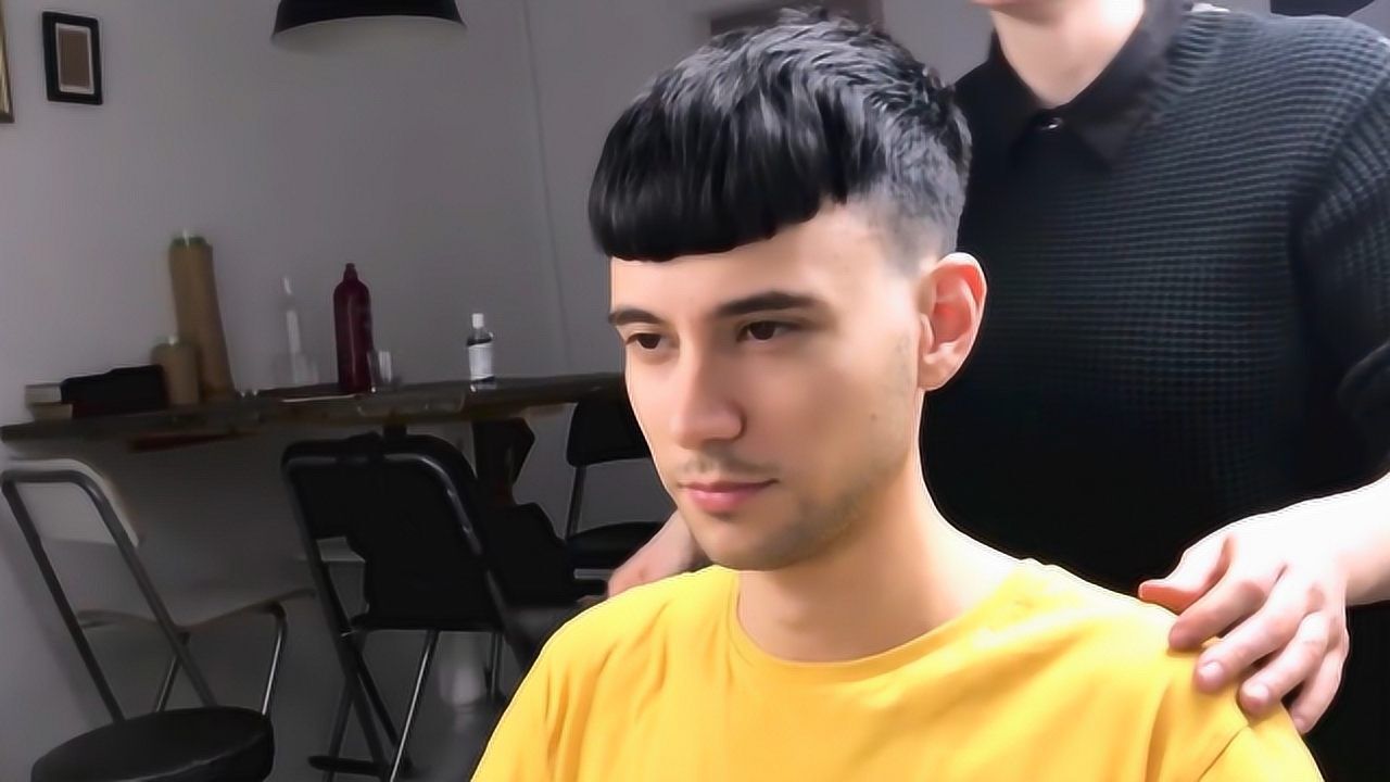 18至26岁的男生适合剪这款"瓜子头"发型,提升你的颜值