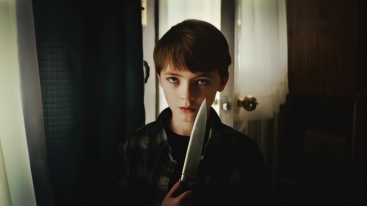 却不料他身体里住着个30岁杀人狂,惊悚片《神童》_电影_高清1080p在线