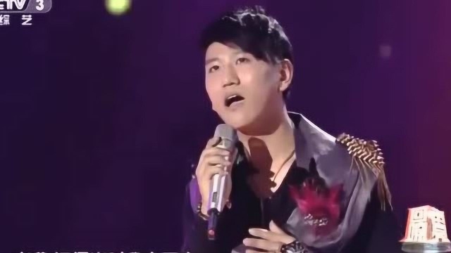 歌手帕朗演唱《老爸》感情真挚,别有一番风情