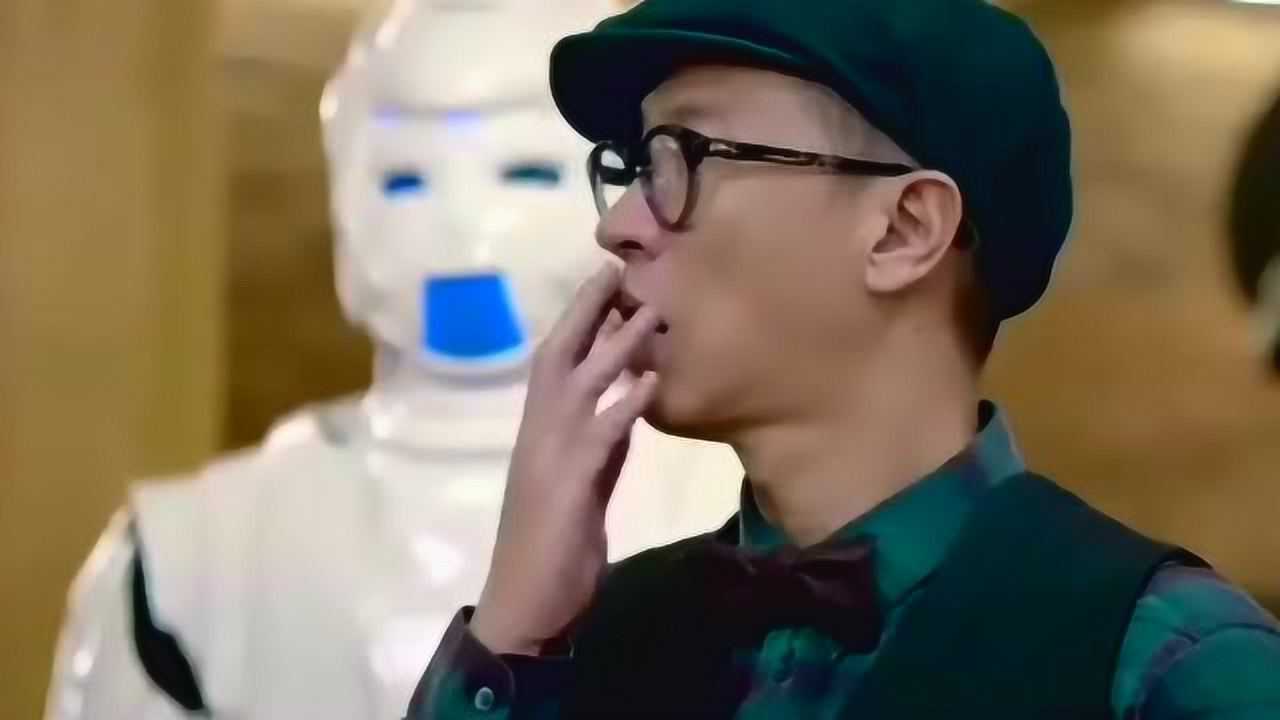 澳门风云3这球威力也太大了刀仔接住了可球拍却被打穿了