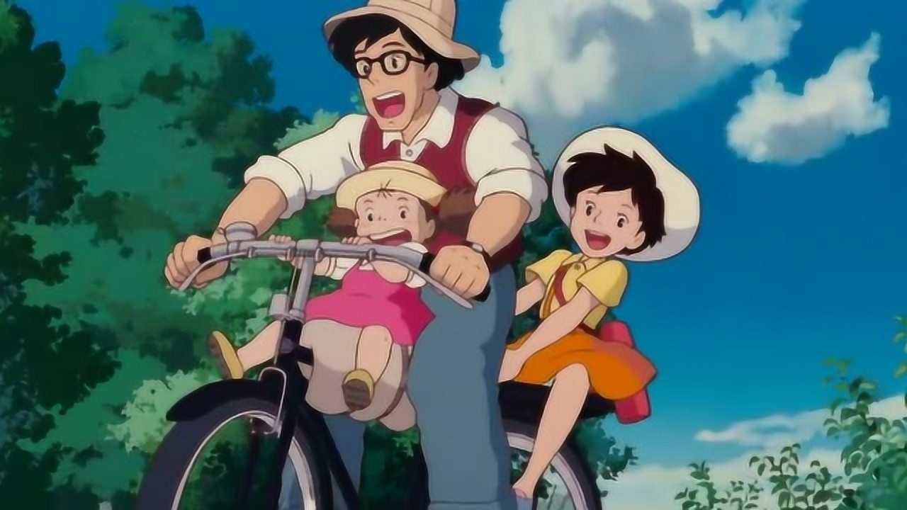 龙猫一家三口亲子游爸爸骑车载俩小棉袄可真幸福