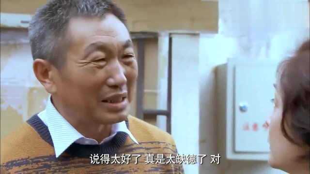 两邻居天天吵架,得理就不饶人,左邻右舍着急劝架都成习惯了