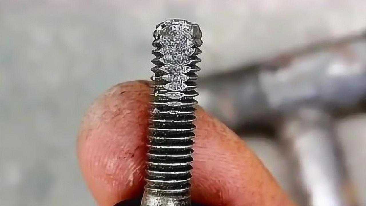 螺丝上"滑牙"了怎么办,老师傅教你应急办法,学到了!