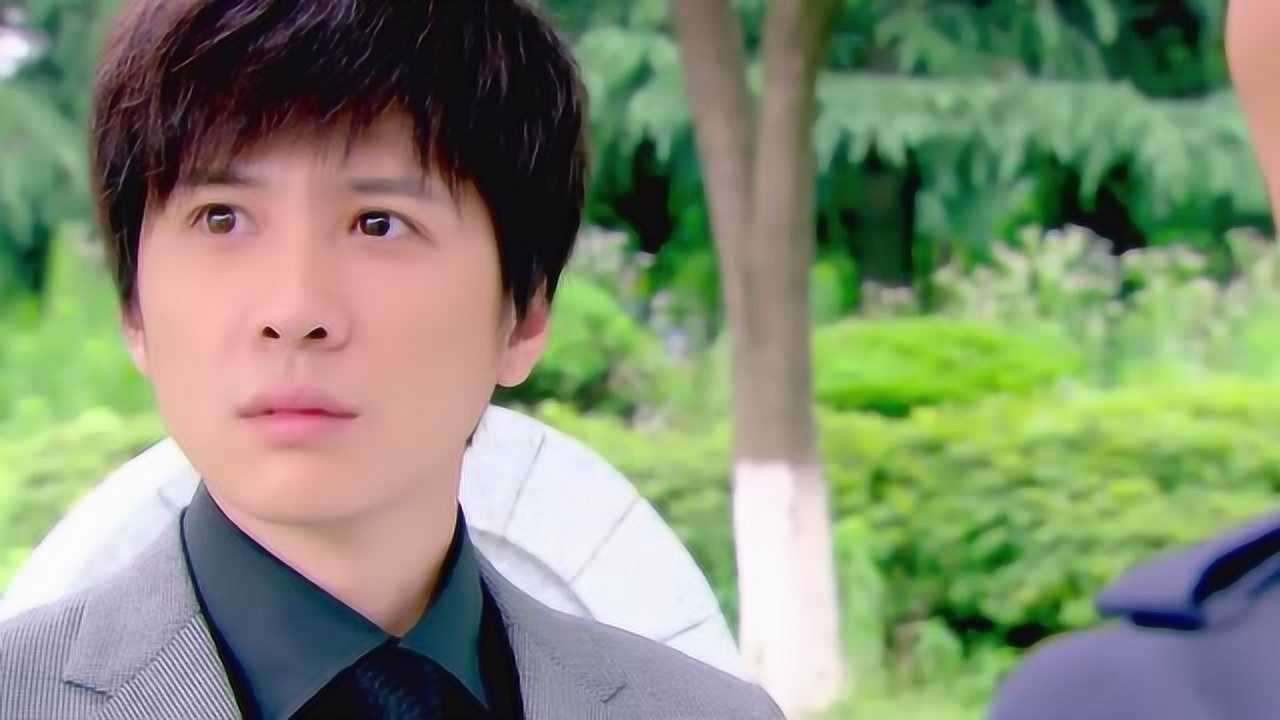 黎绍峰杀害了周鸣昌不料男子进来之后黎绍峰又将男子给枪杀了