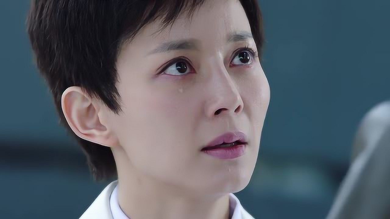 魔都风云四姑娘离开上海与叶飞告别