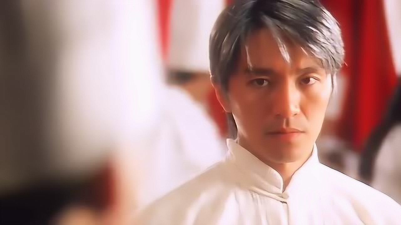 食神这是星爷和叛徒唐牛之间的对决