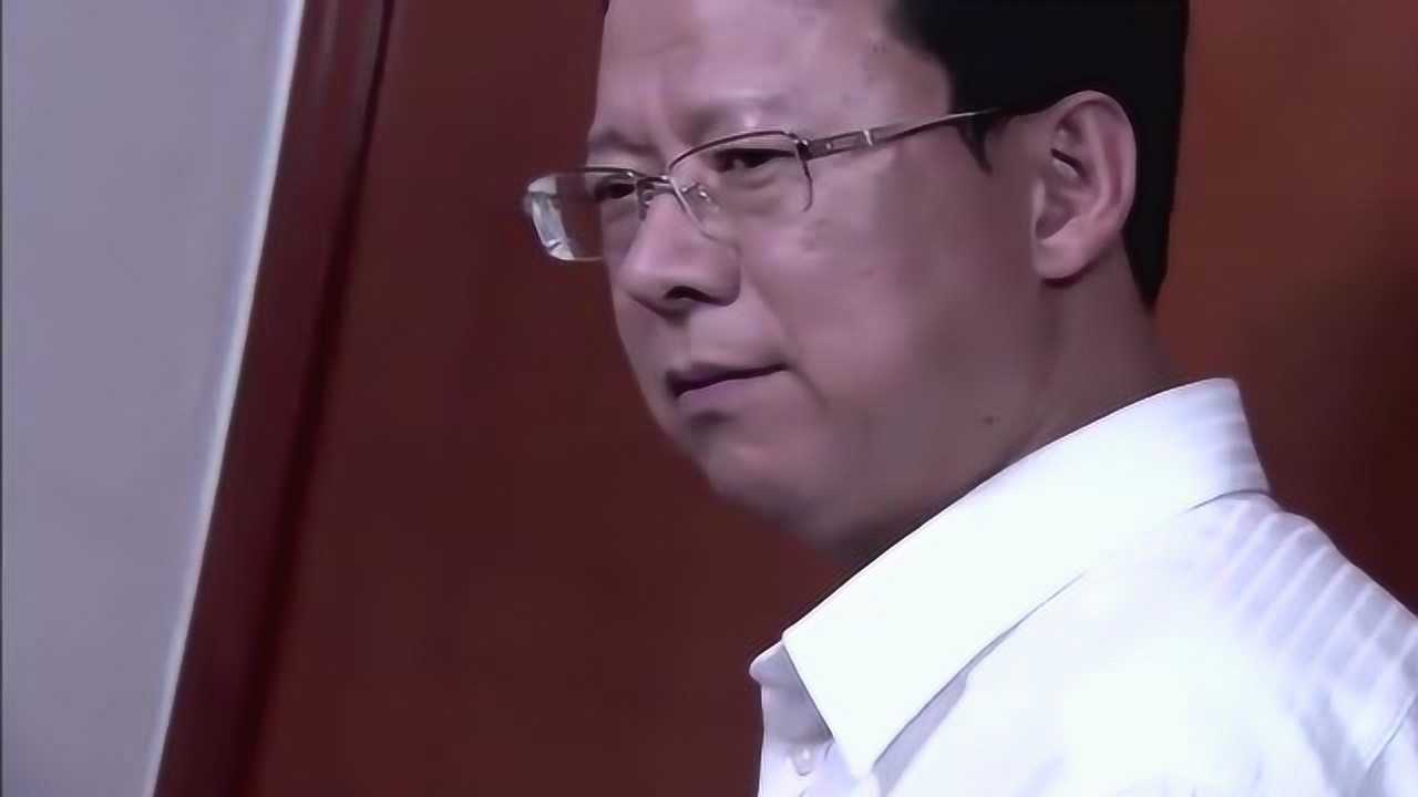 温柔的谎言安然被何正中诱骗到宾馆何正中一脸猥琐安然觉出