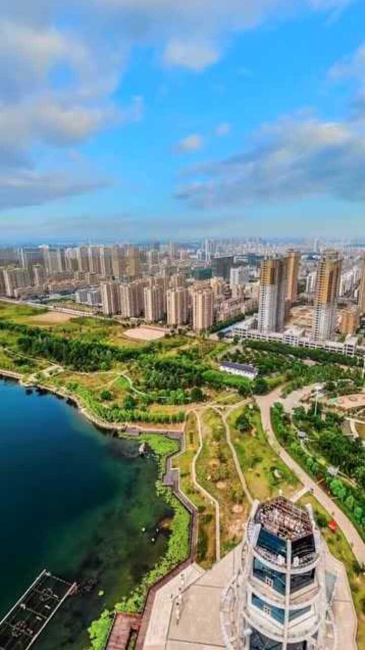 航拍江苏东海县是闻名中外的水晶之都一座绿意盎然的城市