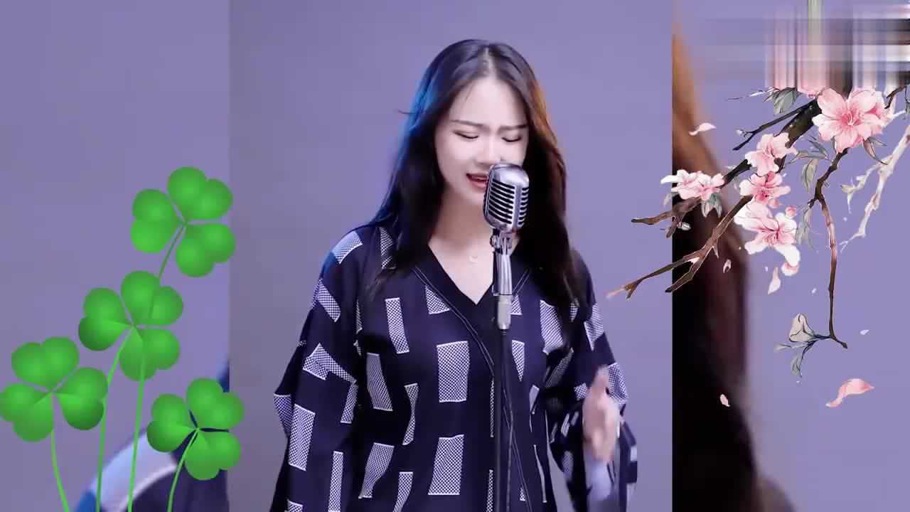 女歌手演唱沙漠骆驼dj版激情带劲太好听了