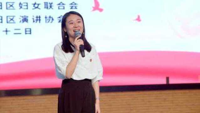 “初心故事绽芳华”主题演讲比赛