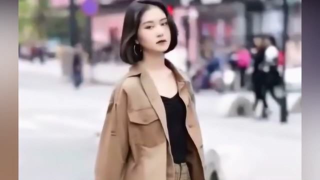 街拍,美女露肚脐,糟了是心动的感觉