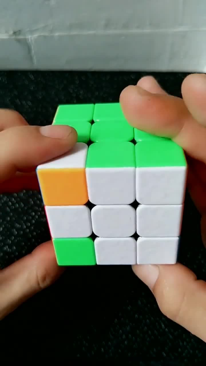 魔方教程:顶层处于这样的形状时,用小鱼公式即可复原,收藏了