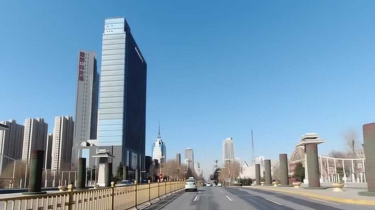 实拍河北邯郸人民路这是邯郸的形象路看看有多美多干净