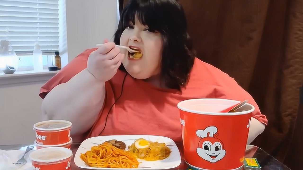 400斤胖妹真实吃播9秒吃完一桶炸鸡享受美食的样子太迷人了