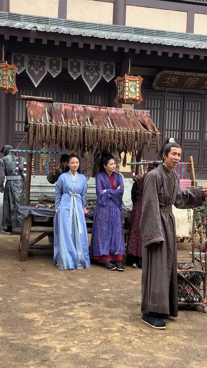 古装剧拍摄现场这些都是群众演员