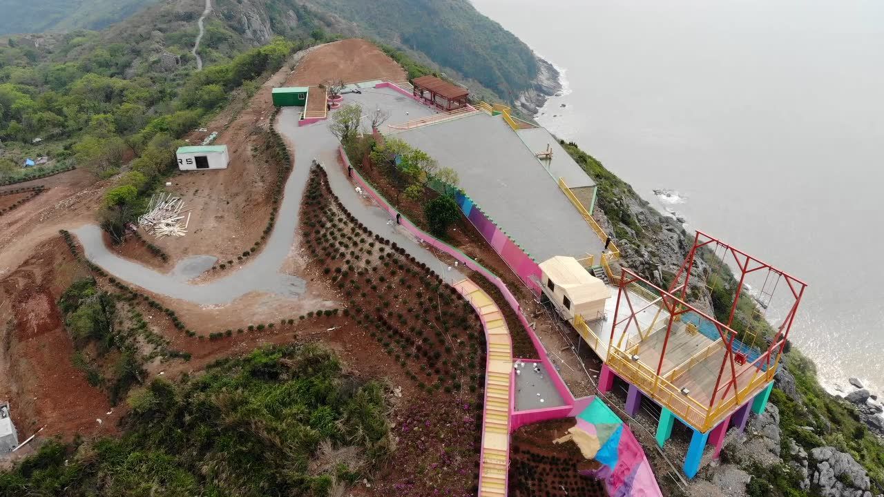 浙江温岭山海之韵玻璃桥景区