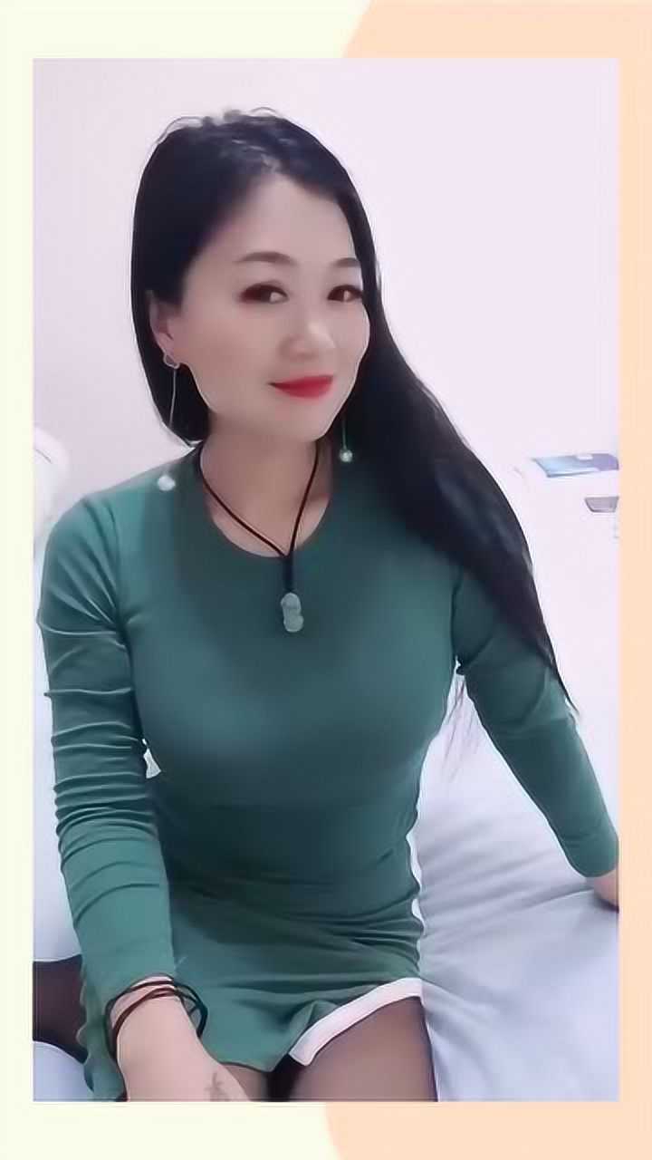 微胖的女人有女人味過了40歲的年齡依然很美