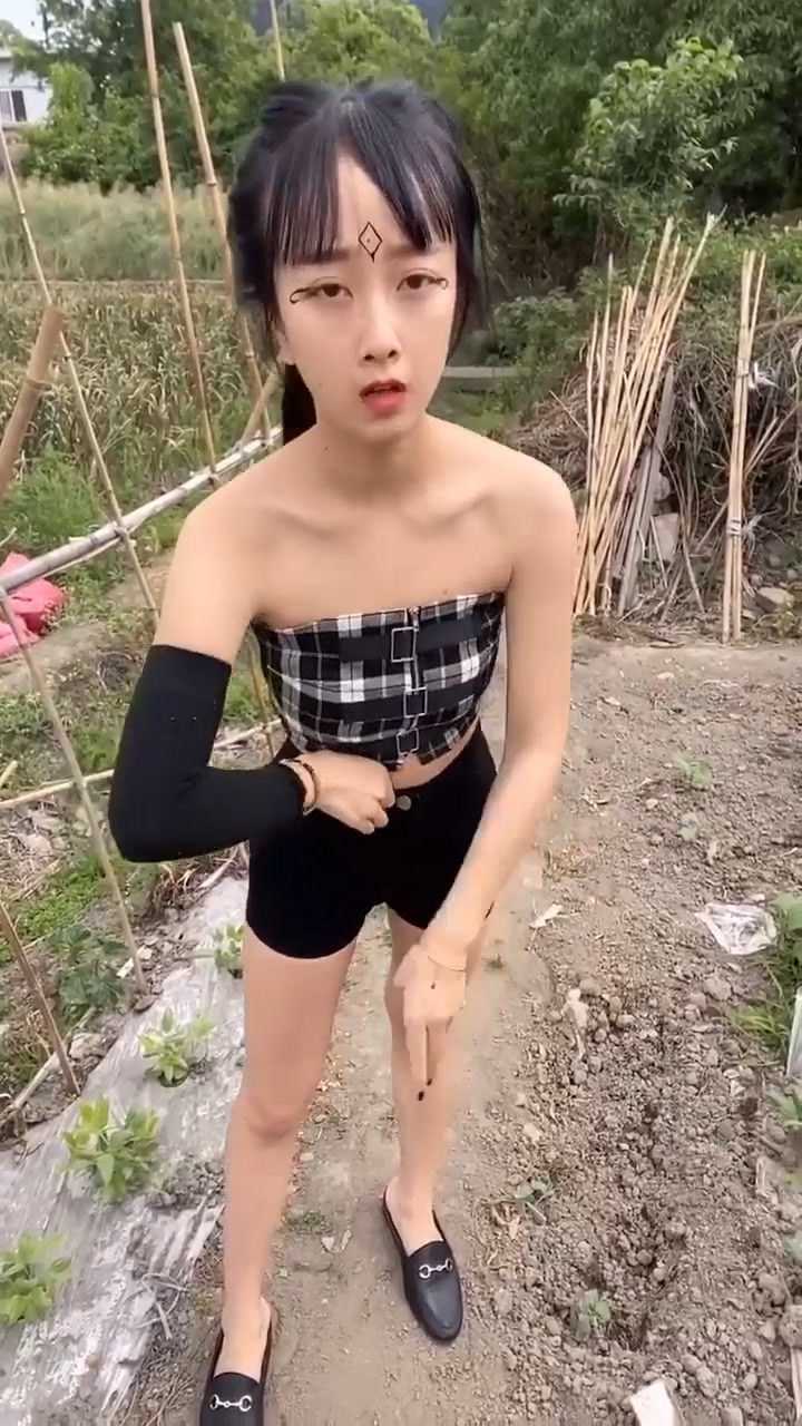 你见到的精神小妹是不是都长这样子