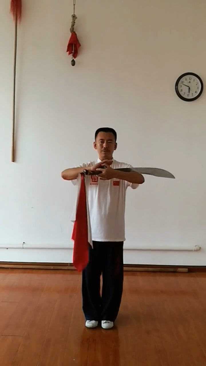 分享刀术基础动作——缠头裹脑刀_腾讯视频