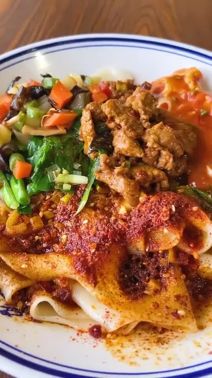 美食记陕西的四合一老碗面,味道棒棒哒!