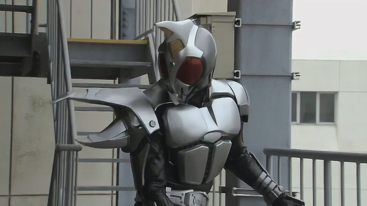 假面骑士kabuto剧场版天道与银斗强强联手太帅了