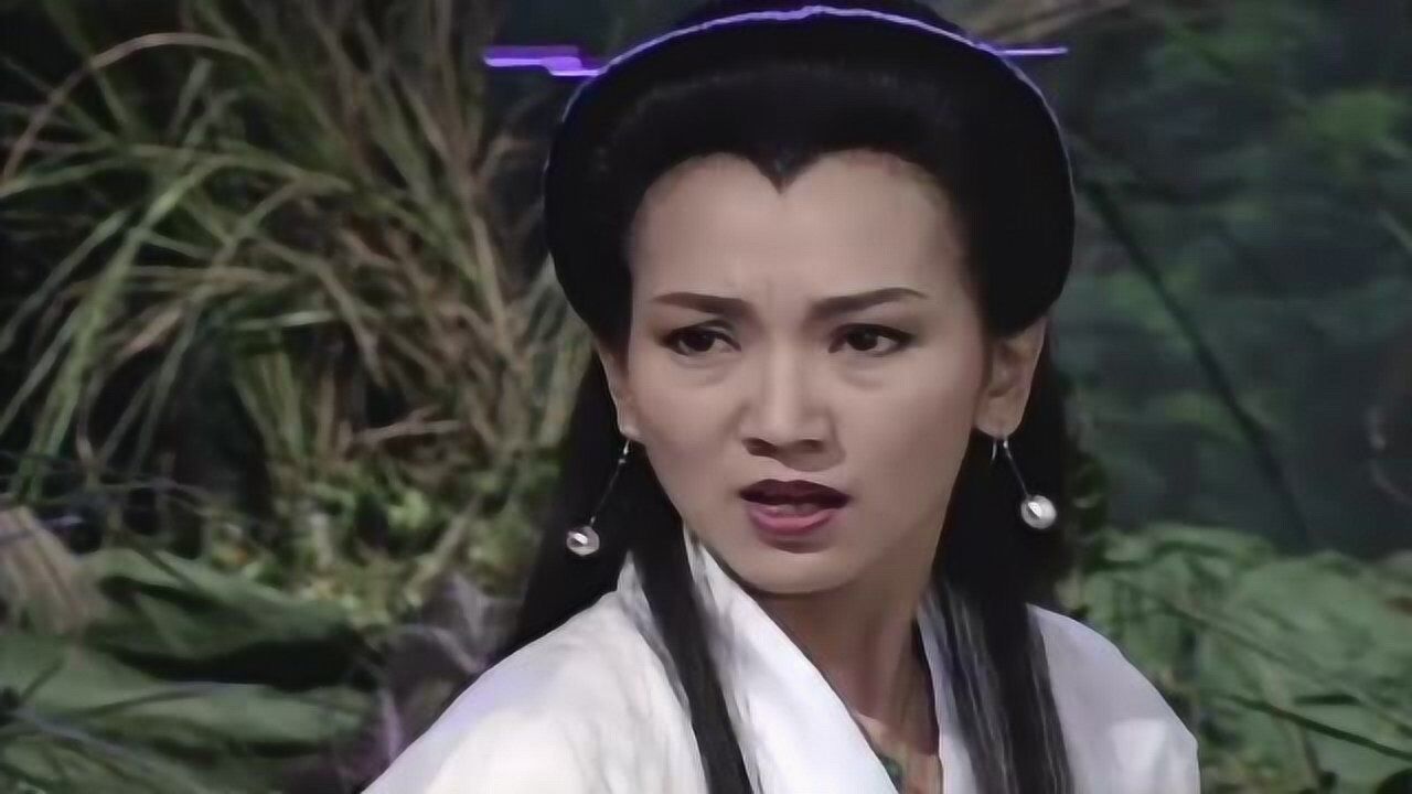 白娘子霸气降服蜈蚣精碍事的法海坏事白娘子一番话泪崩了