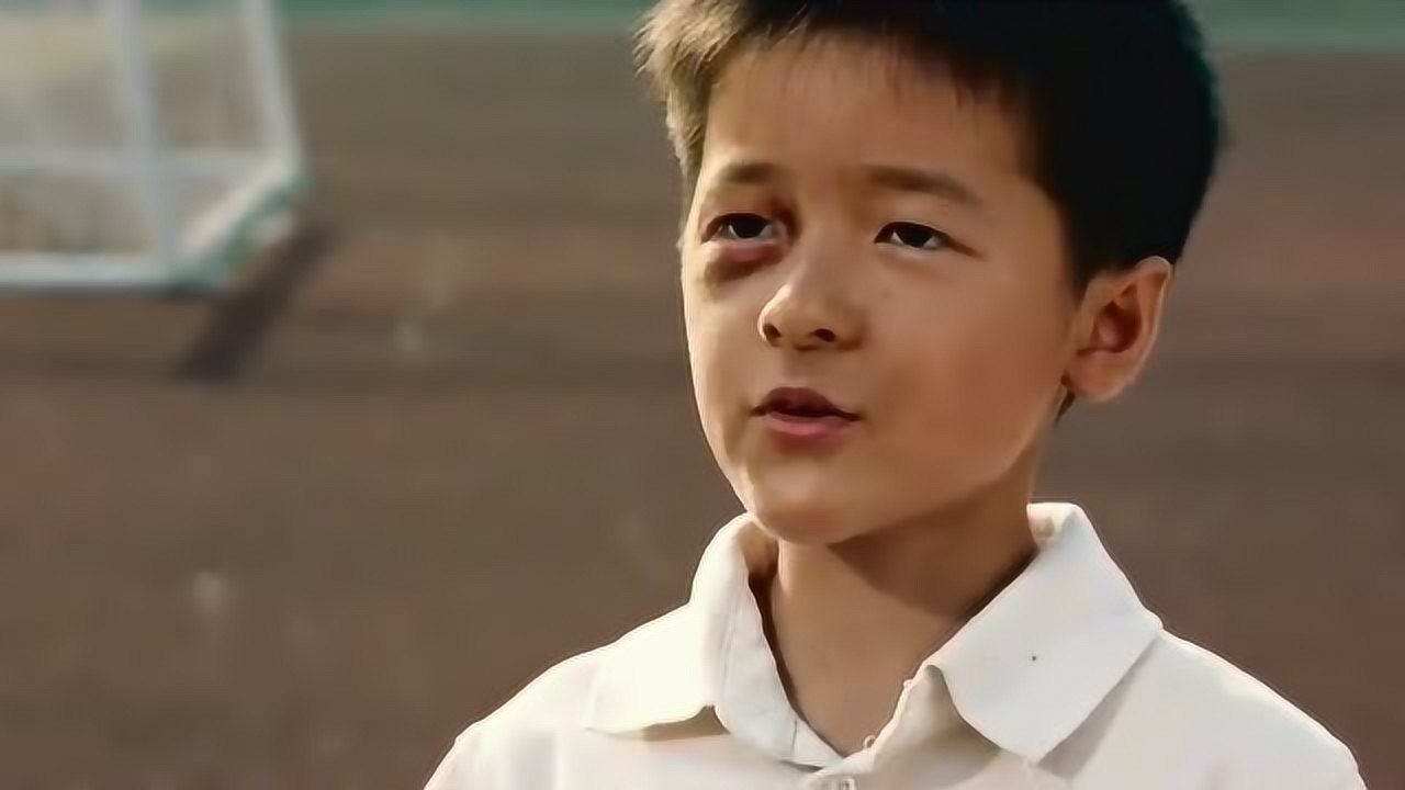 长江七号帮助小迪在学校如鱼得水,醒来之后才发现,一切不过是一场梦