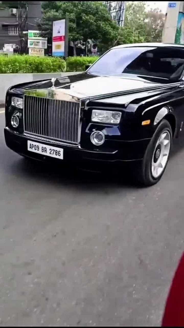 印度富人区的豪车,劳斯莱斯,真是太帅了!