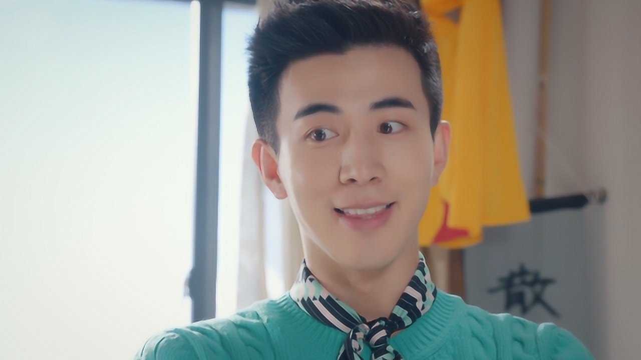 一起同过窗第二季第21集余皓负责摄影展自告奋勇挑照片逸帆误解影展