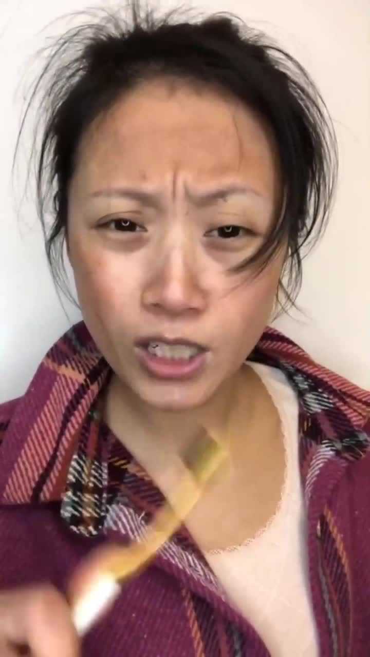 去闺蜜婚礼前是丑大妈妆后秒变美女你们觉得好看吗